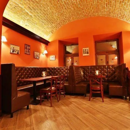 Rynek 6 Retro Pub&hostel