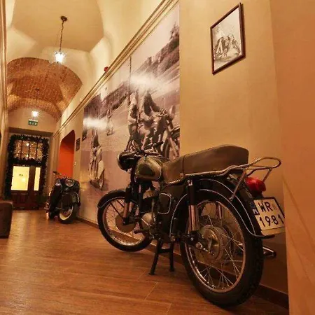 Hostel Rynek 6 Retro Pub&hostel *