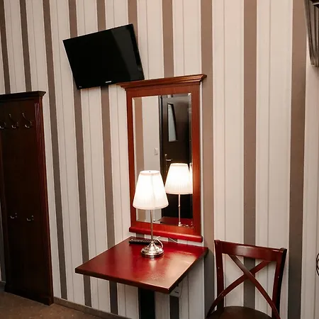 Rynek 6 Retro Pub & *