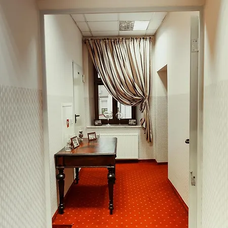 Rynek 6 Retro Pub & Хостел *