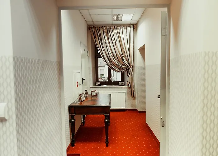 Rynek 6 Retro Pub & Хостел *