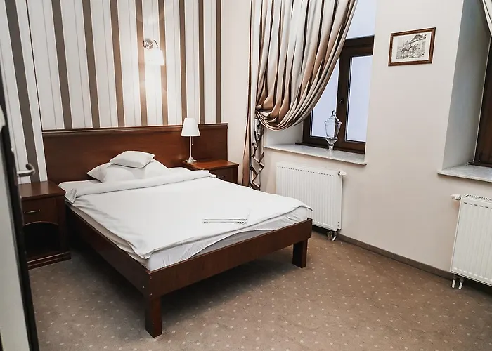 Rynek 6 Retro Pub & * Радом