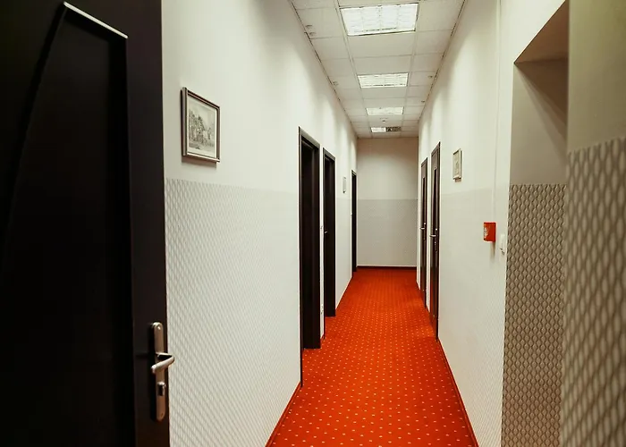 Rynek 6 Retro Pub & Радом